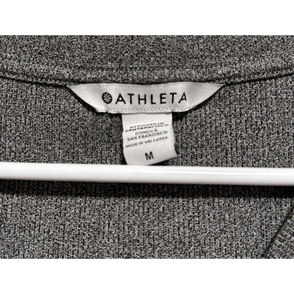 Athleta Women's Gray Long Sleeve Top Sz Medium With Buttons - Picture 3 of 5